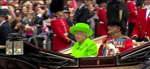 Queen Elizabeth looks for a personal assistant