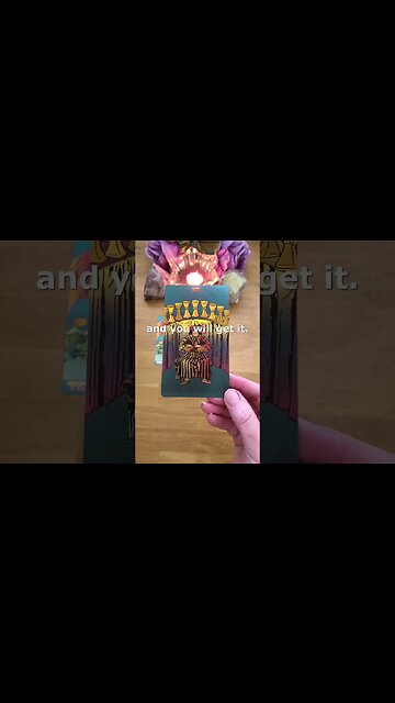 What is Coming to You in the Next 72 hours? ♥️🔮 Tarot Reading ⌛️ Timeless #shorts #tarotreading