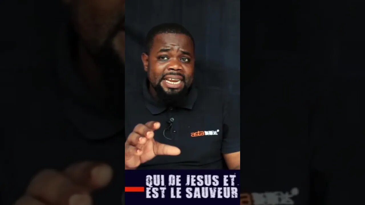 Après avoir terminé la lecture du Coran, il le rejette Muhammd n'est pas le sauveur du monde