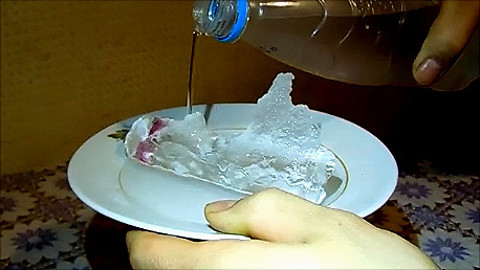 Amazing instant Water Freezing