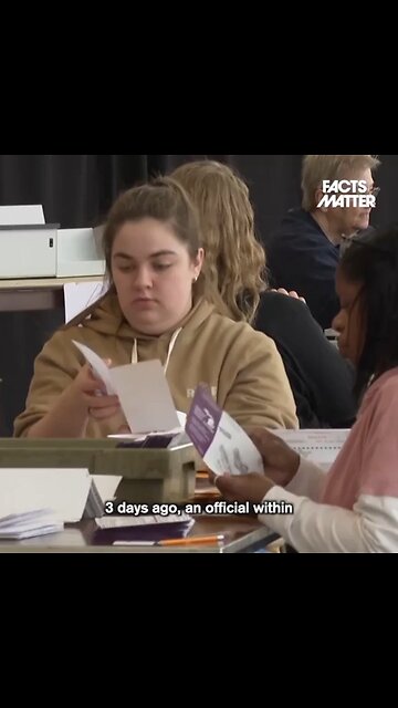 A Chicago election board official announced roughly 9,000 𝗺𝗮𝗶𝗹-𝗶𝗻 𝗯𝗮𝗹