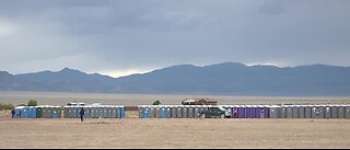 Residents of Rachel waiting for crowds