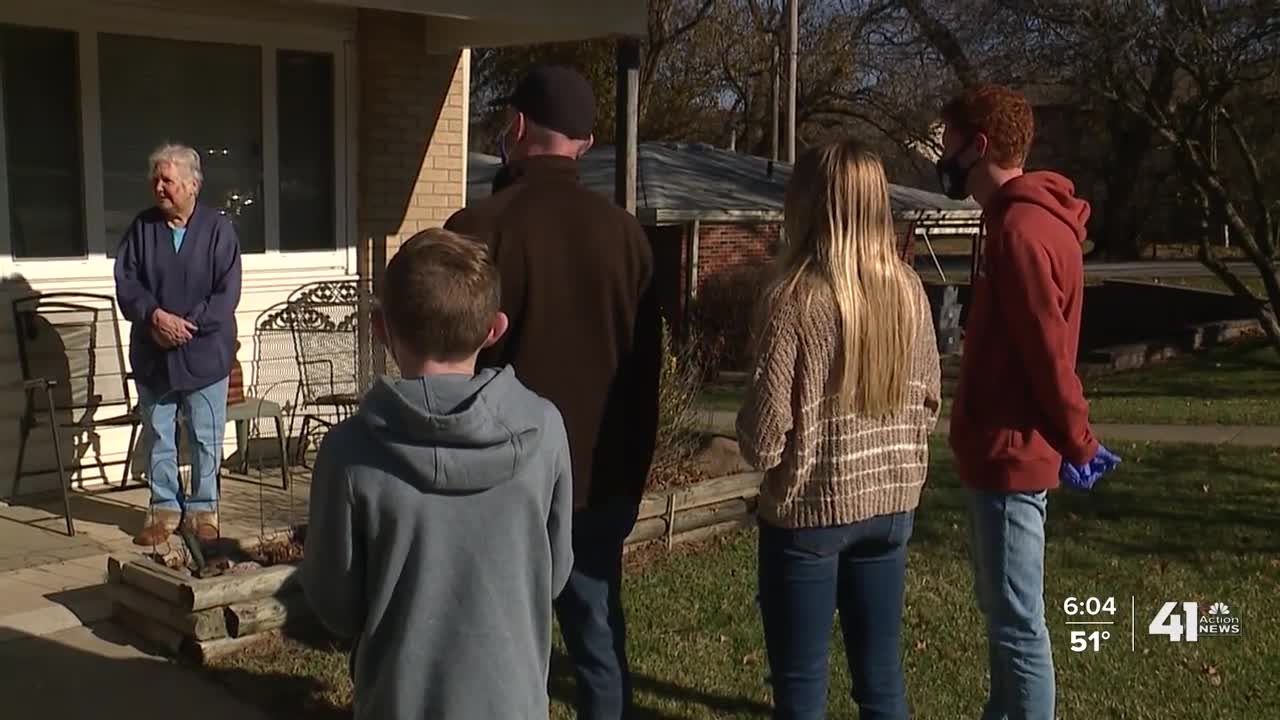 Meals on Wheels making its rounds delivering holiday meals