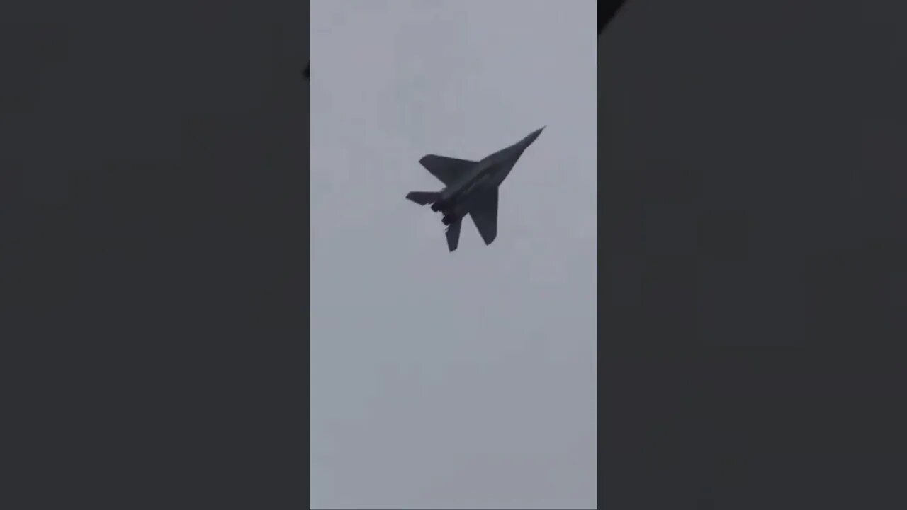 A MIG flying around in Mariupol some time over the last 48 hours.