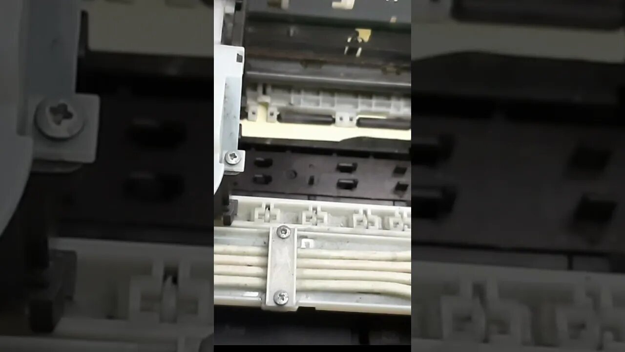 Epson engatando papel no lado