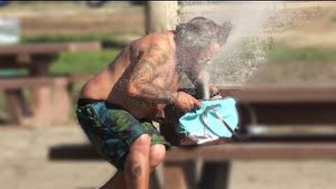 BAIT PURSE PRANK