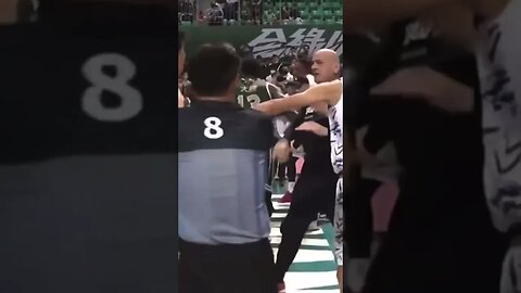 Massive Fight Breaks Out At Taiwanese Basketball Game 😳