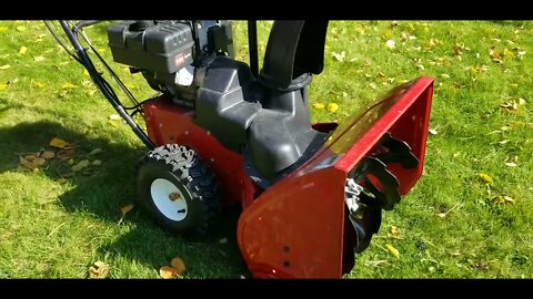 Toro Power Max 1028 LXE - Snowblower Walk-around