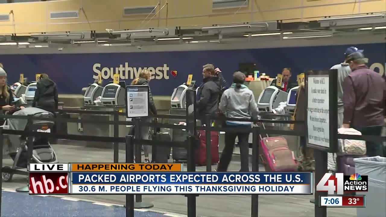 KCI sees increase in Thanksgiving travelers; roads also expected to be busy