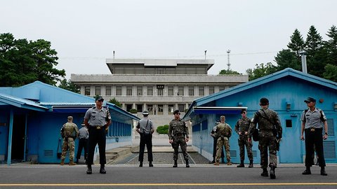 Koreas Agree To Remove Guns, Guard Posts In Part Of Demilitarized Zone