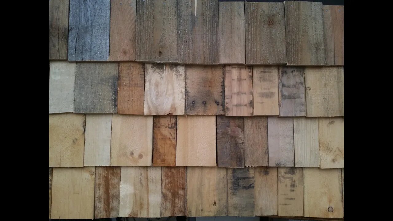 Working On My Homemade Tiny Home Pallet Wood Shake Style Siding