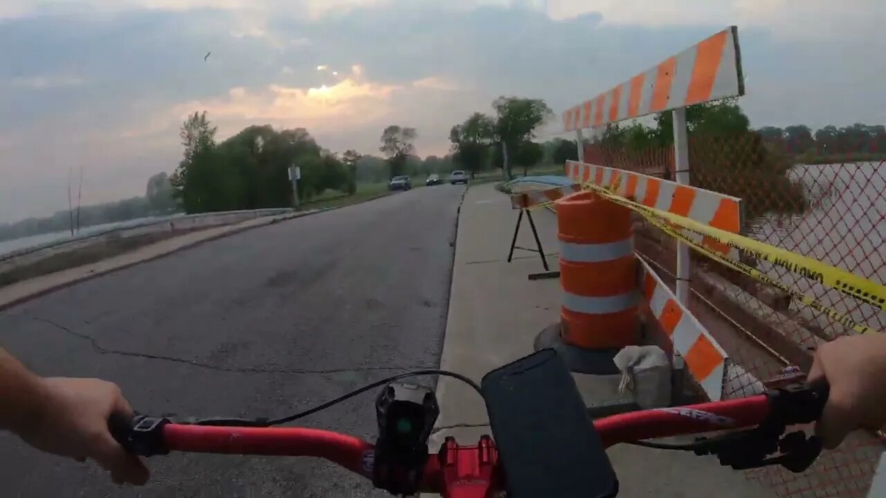 Fat Bike Cruise through the Park ( Framed Minnesota 2.2 )