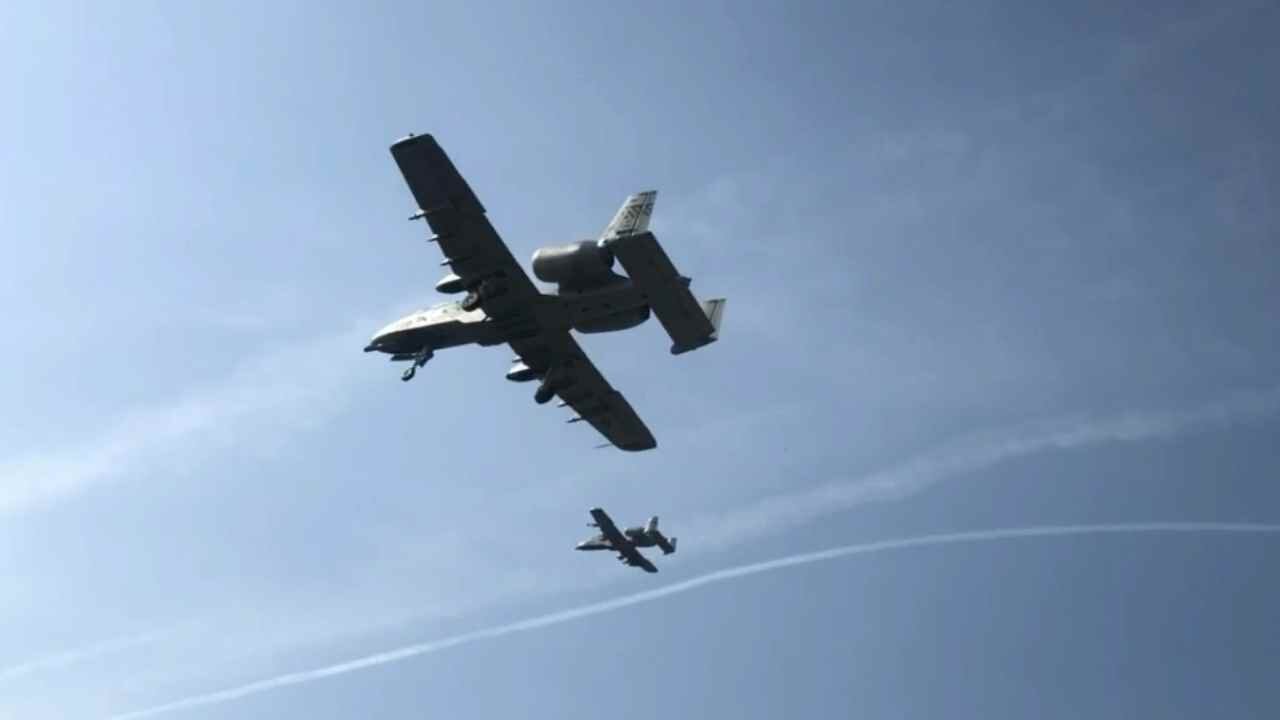 USAF A-10 Formation landing