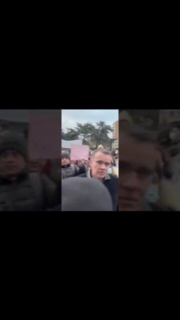 #Protest outside #Pfizer building in #Paris #shorts