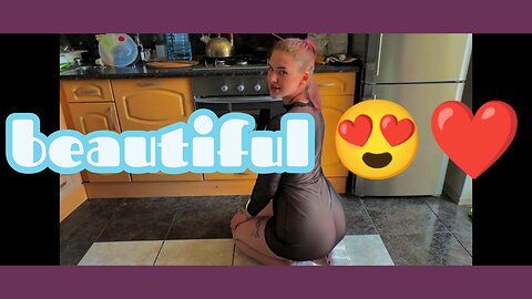 Amazing 🤩 girl tidy up her kitchen