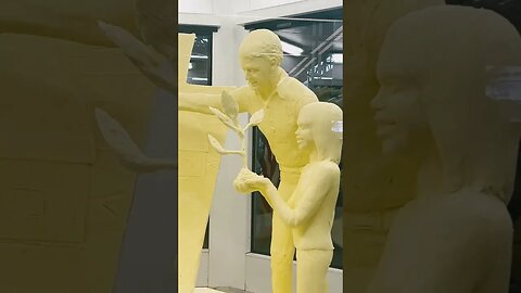 Farm show BUTTER Sculpture