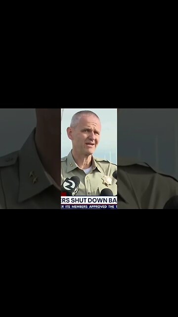 PRO HAMAS PROTESTOR BLOCK BAY ATRA BRIDGE WITH VECHILES AND THROW KETS INTO THE BAY AREA WATERS