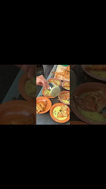 samosa देखो 😱#viral #blogs #funny #streetfood #foodshorts #youtubeshorts #shorts #samosa