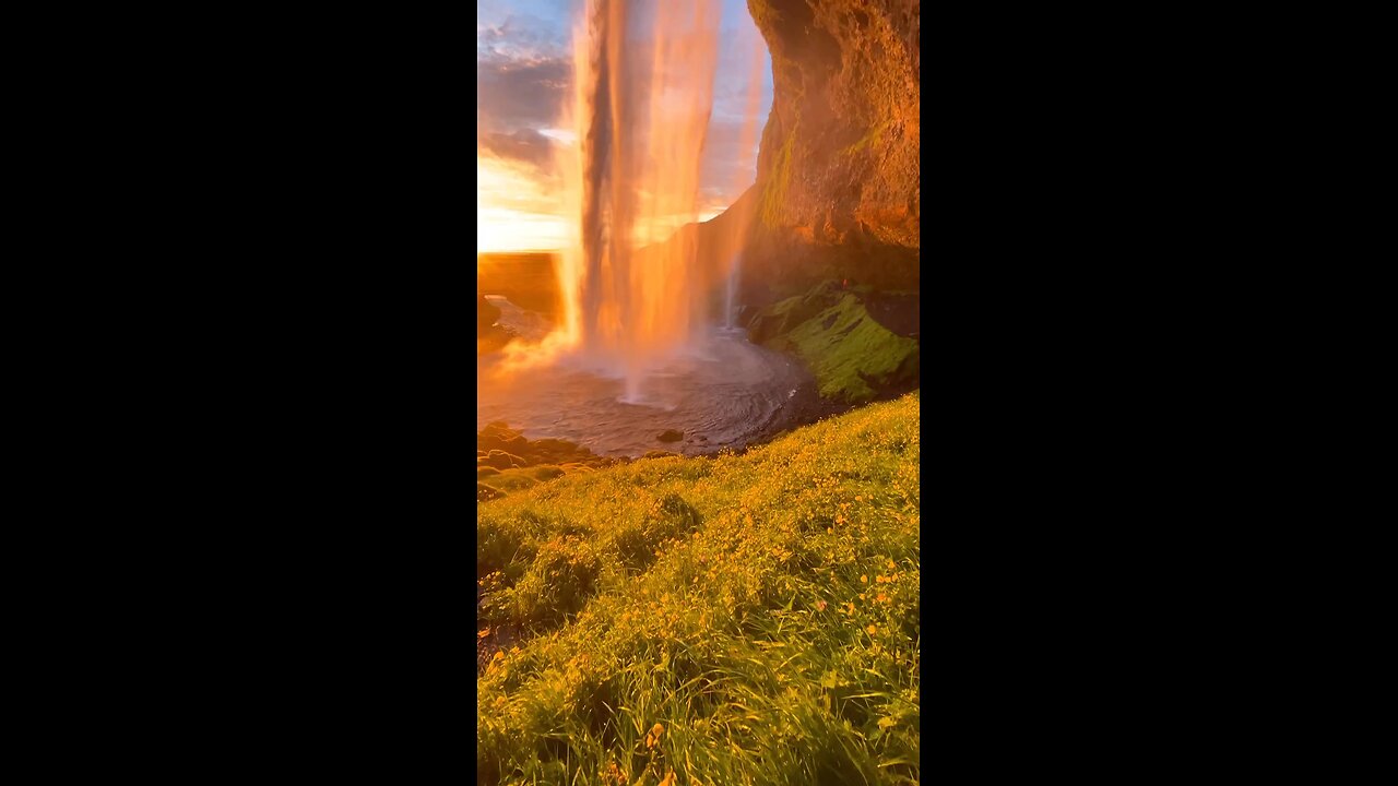 Beautiful waterfall in Switzerland 🇨🇭