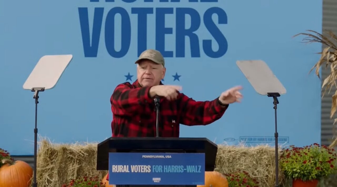 WAKE UP NO TRUMP ON TV! Tim Walz Volant PA rally