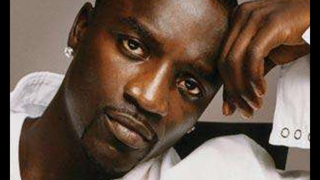 Akon - Lonely (Official Music Video)