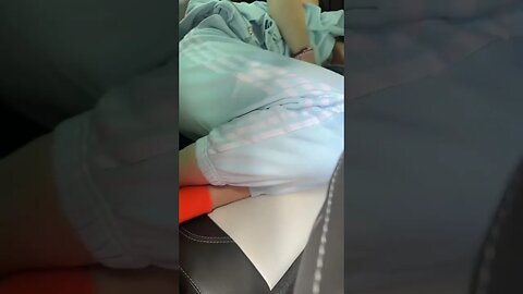 IUBITA MEA A ADORMIT IN MASINA #oguritamica #romania #mancaciosul #food