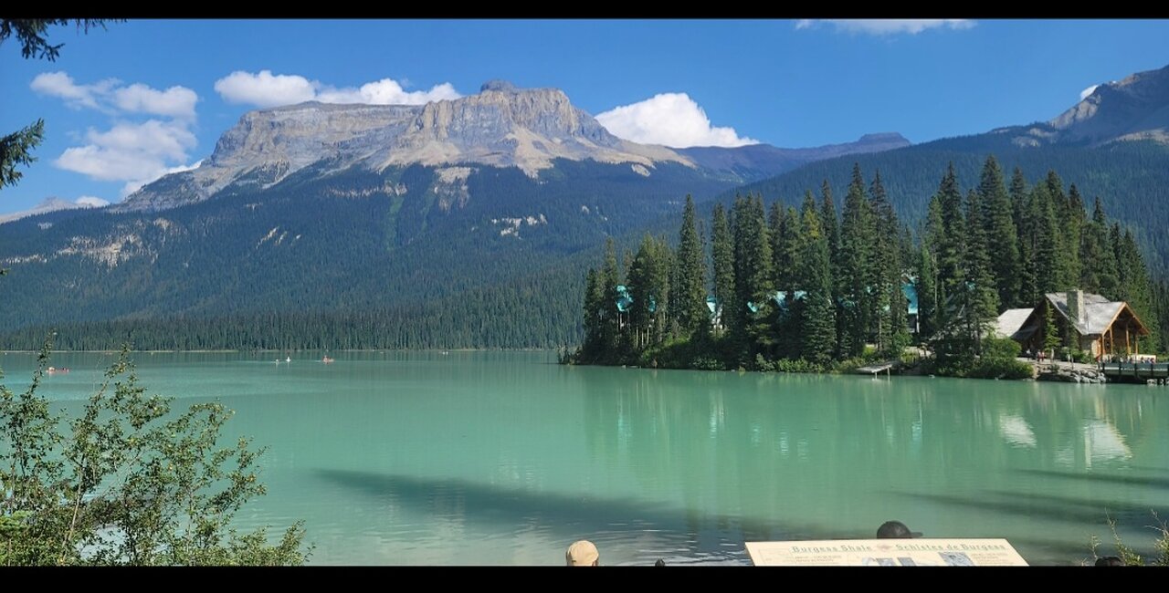 Emrald lake British columbia canada