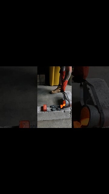 #pouring #copper #coins & #ingots #metalcasting #belgium