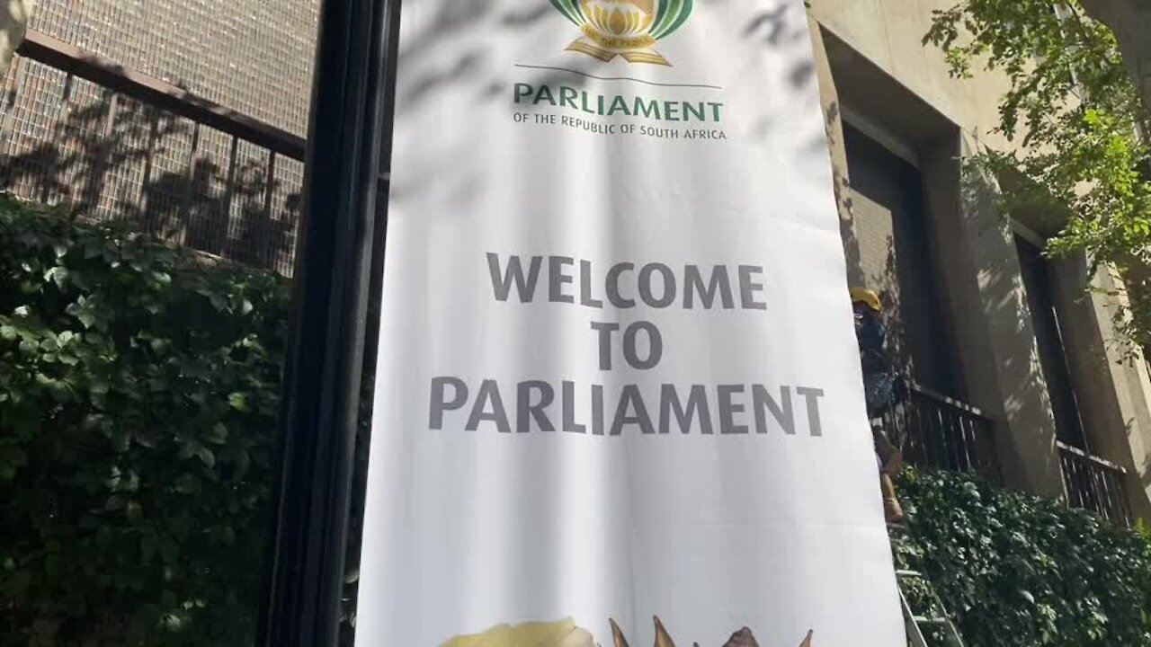 SOUTH AFRICA - Cape Town - Preparations for State of the Nation Address (SONA) (Video) (Fmk)