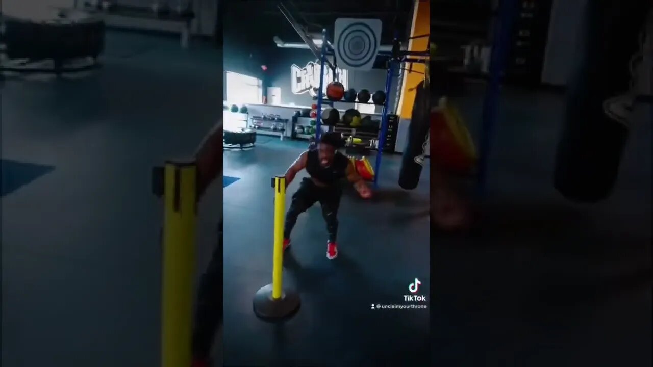 Every king needs a queen 👑