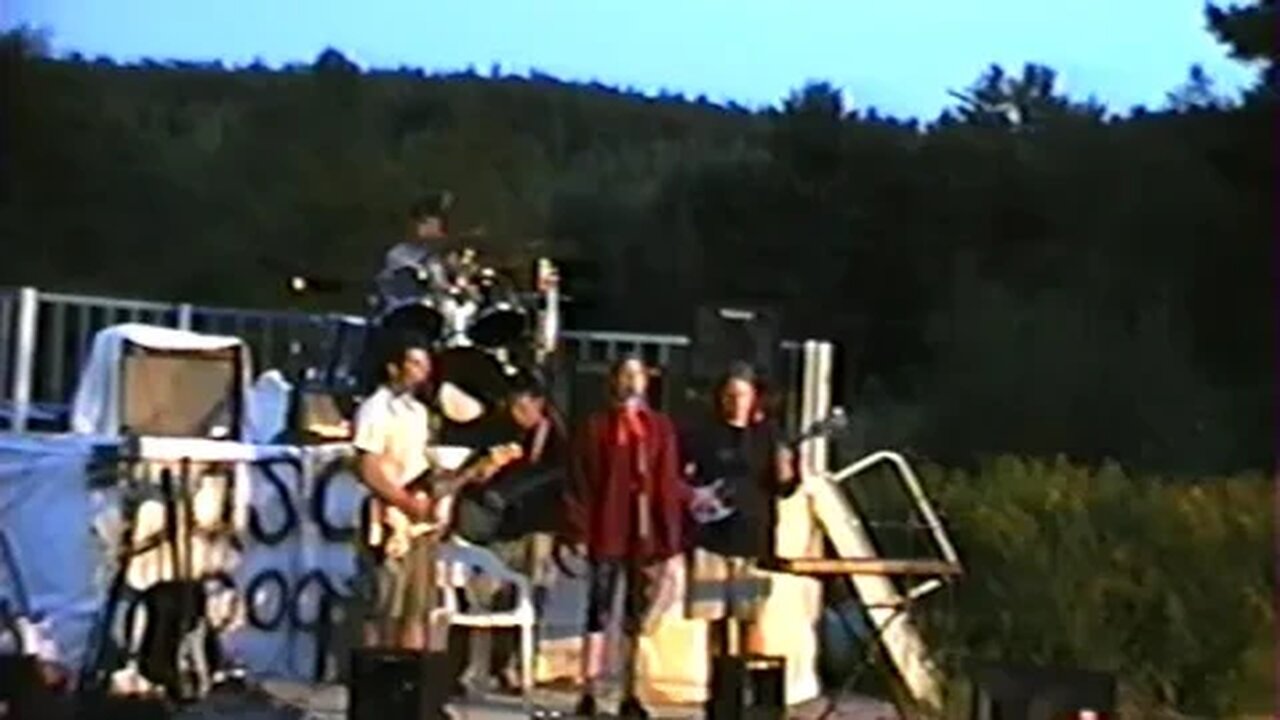 Knockin on Heavens Door (Bob Dylan Cover at Bascomfest 2001)