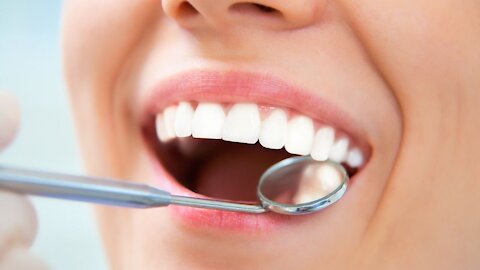 How to maintain healthy teeth and gums