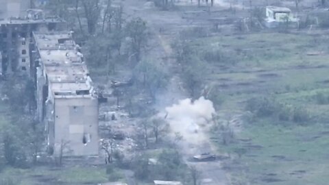 Russian forces advancing into Toshkovka settlements where 1500-2500 Ukrainian forces were stationed