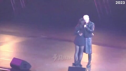 2023: Russian singer collapses in the middle of a performance.