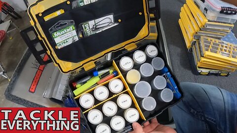 WHAT'S in my BOAT (Crestliner XF 189)