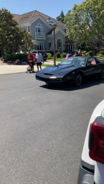 Kitt at a 4th of July parade supporting America and president trump