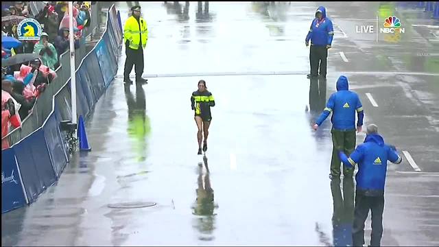 Des Linden, who lives in Michigan, wins Boston Marathon