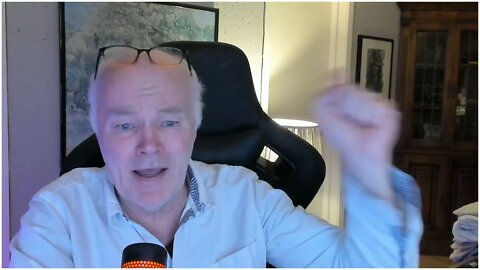 Entity of time is creating the present moment