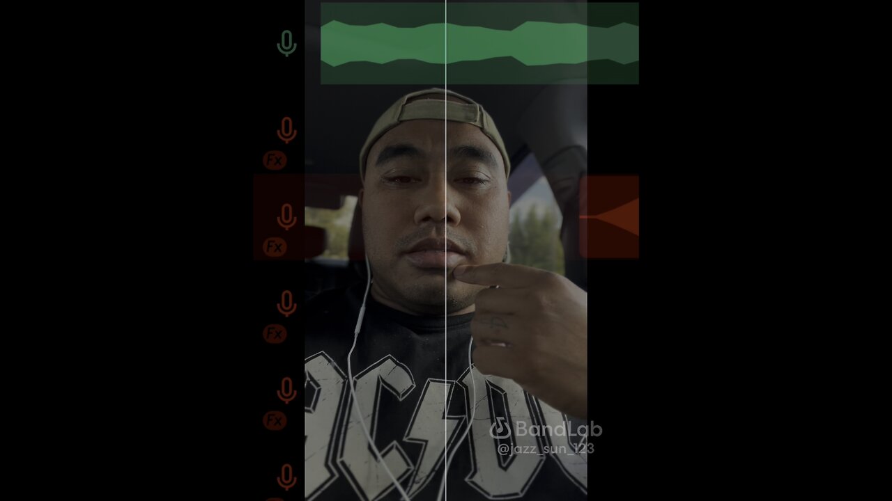 Making a song in my car using a iPhone 📱