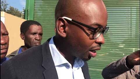 Disgraced former Hawks head Ntlemeza apparently at work, despite protests (Qev)