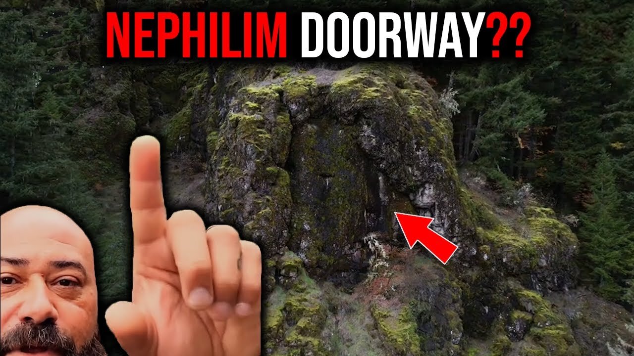 ANOTHER TikToker Encounters a GIANT | Quartzville Oregon Giant Door