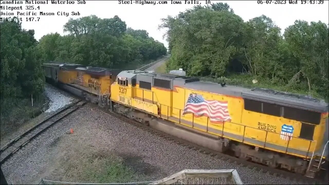 CN Leading SB UP Ethanol at Iowa Falls, IA on June 7, 2023