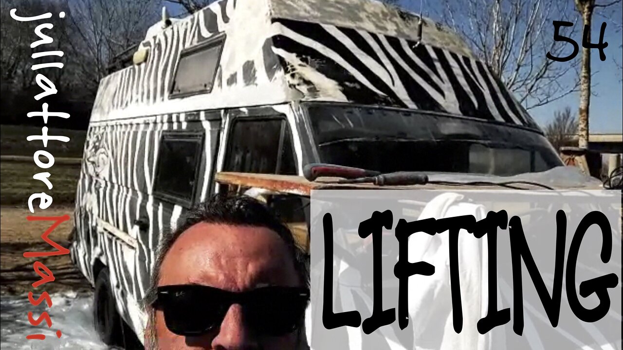 LIFTING Creativo di Strada jullattoreMassi Vivo in Camper