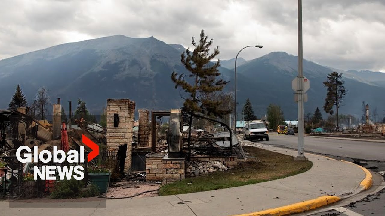 Jasper wildfire: Evacuees reflect after bus tours of ravaged community