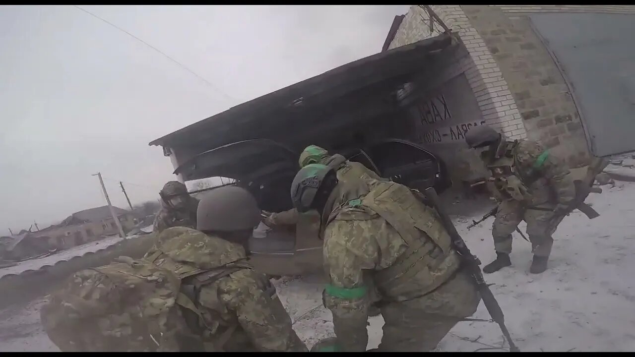 Ukraine retreating from Bakhmut were Russia had hit there position.