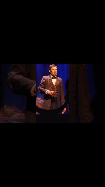 Disney World Showing When A Presidential Speech Would Give You Chills.