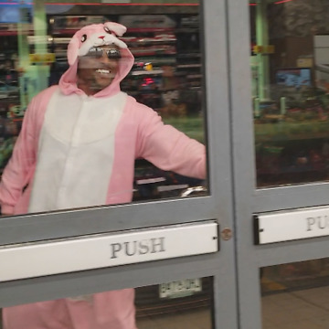 This Man REALLY Wants Some Gum