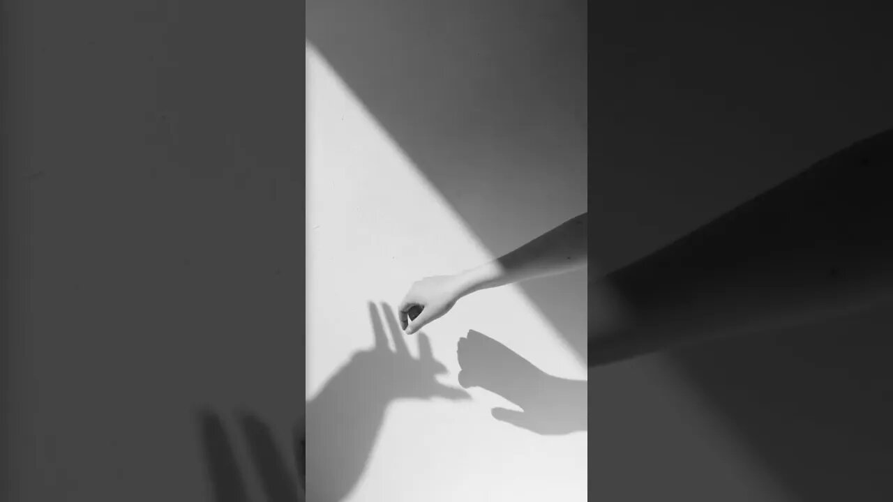 #illusion #different #heartbeat #colors