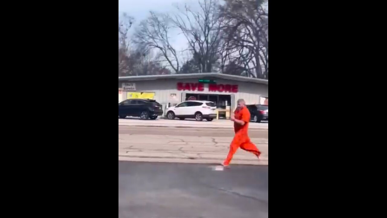 Inmate escapes prison van on way to court