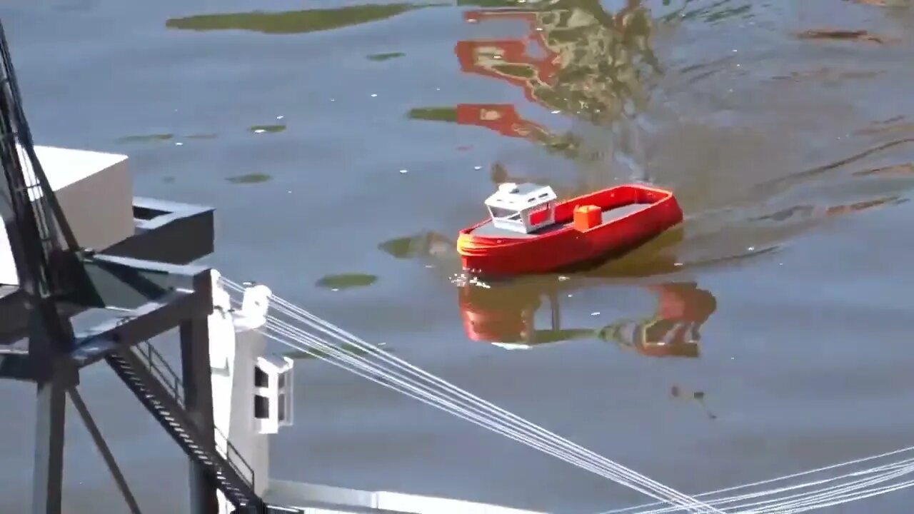 RC Schiffe & RC Boote mit Hafen